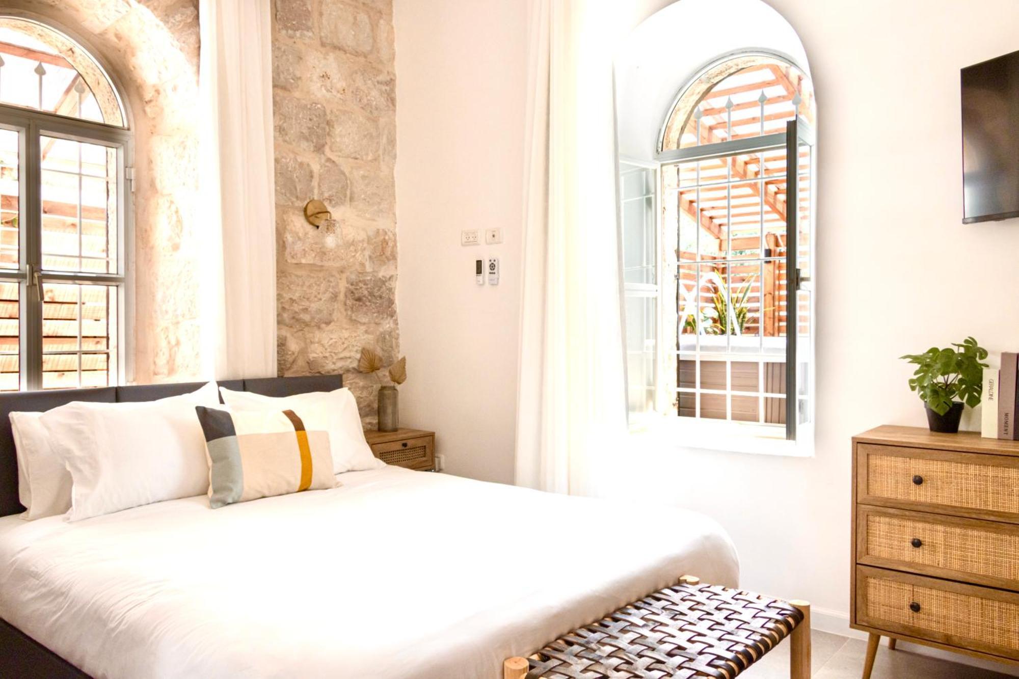 Mamilla View- Suites & Apt Hotel Jerusalem Ngoại thất bức ảnh